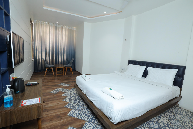 1 x Deluxe Room